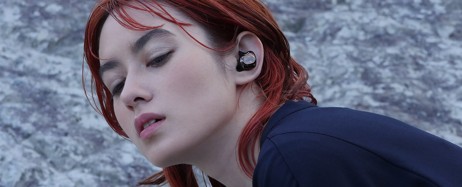 TRUE WIRELESS EARPHONE